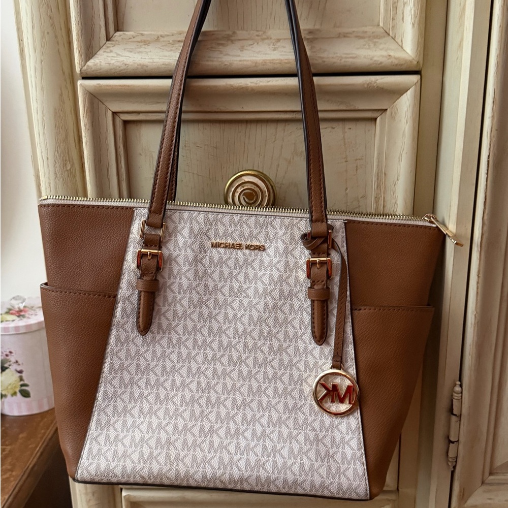 Michael Kors Tan and Cream Signature Tote
